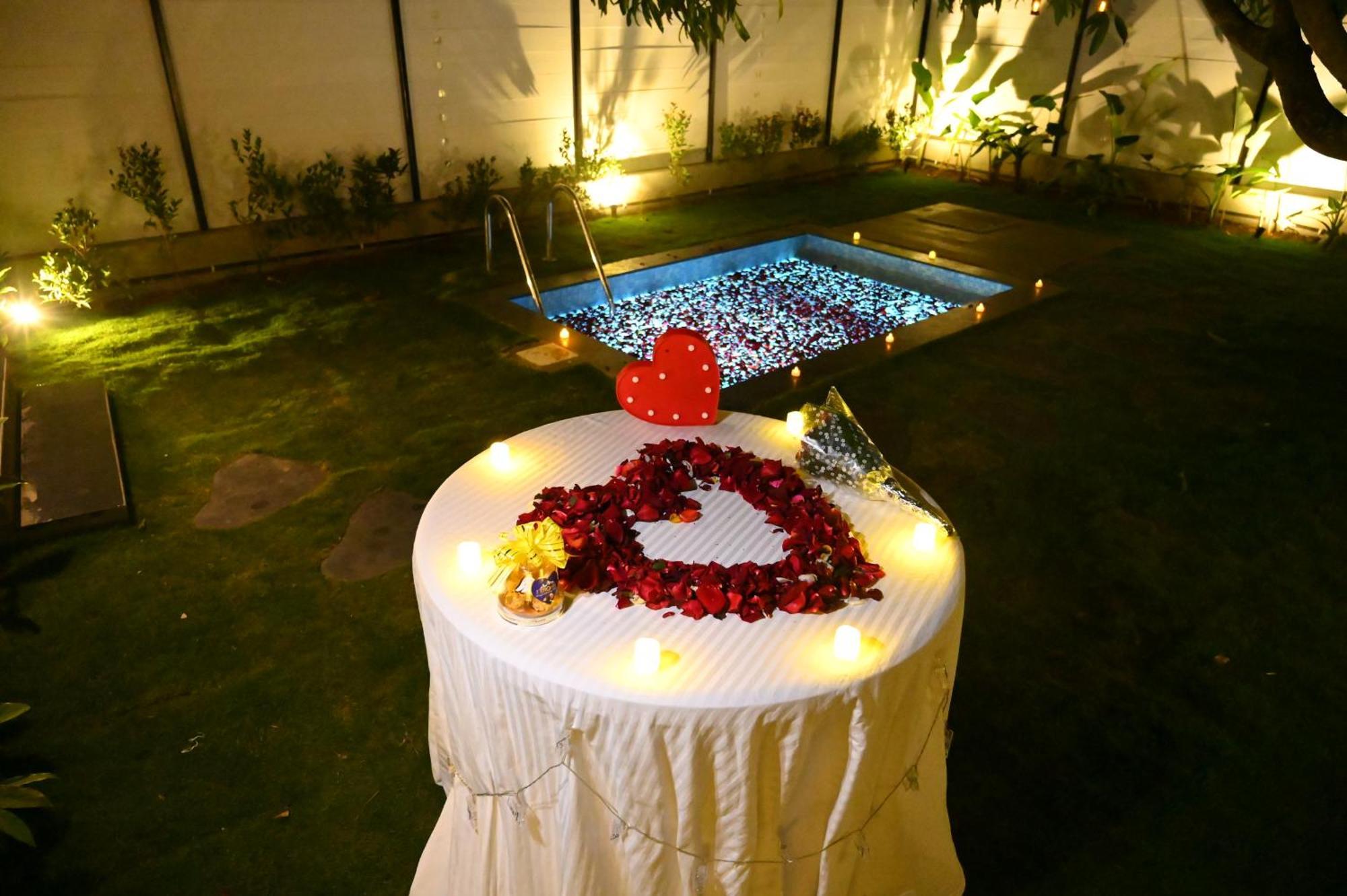 Aura Farms - Private Pool Cottages Rāmanagaram Esterno foto