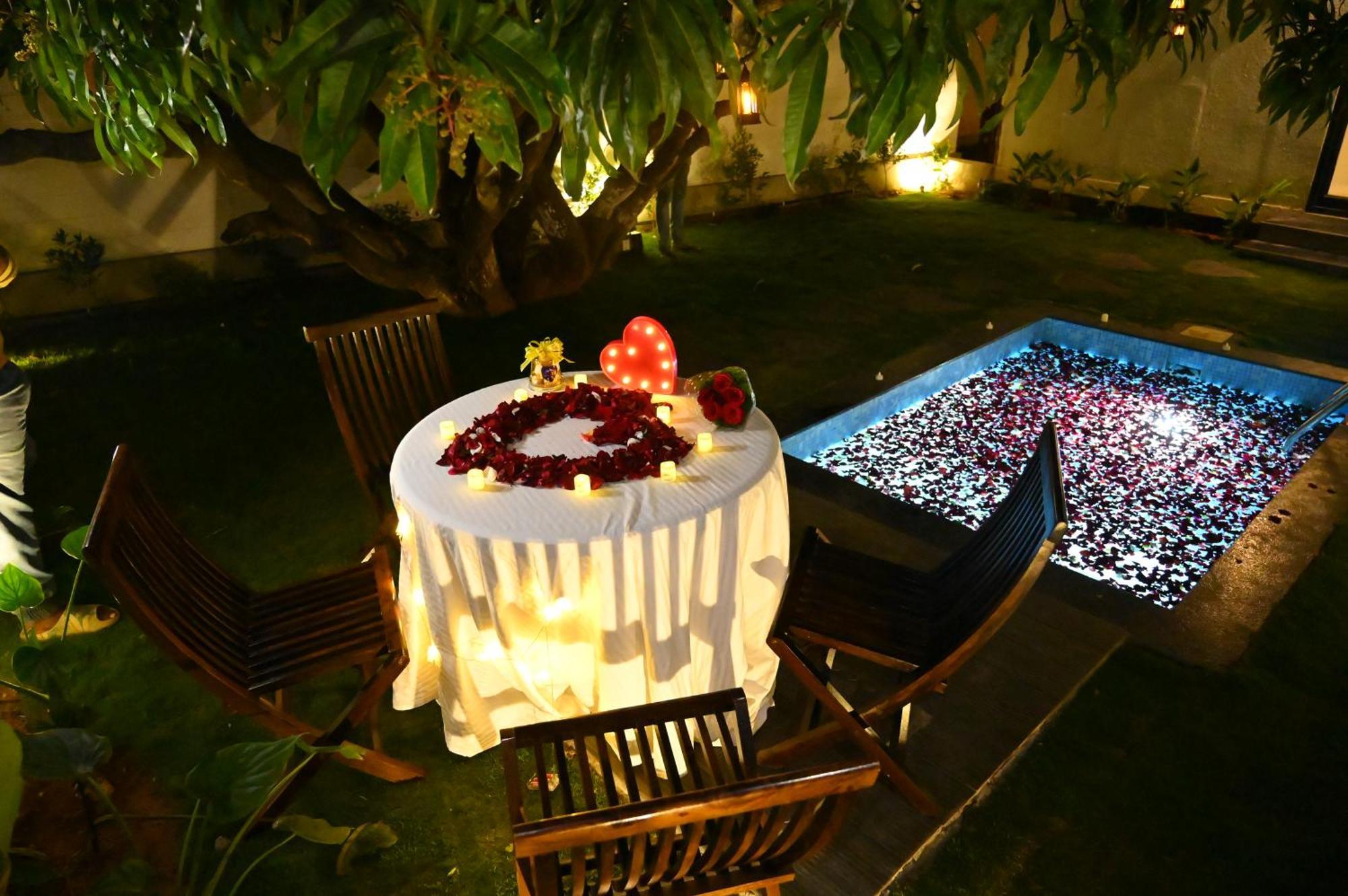 Aura Farms - Private Pool Cottages Rāmanagaram Esterno foto