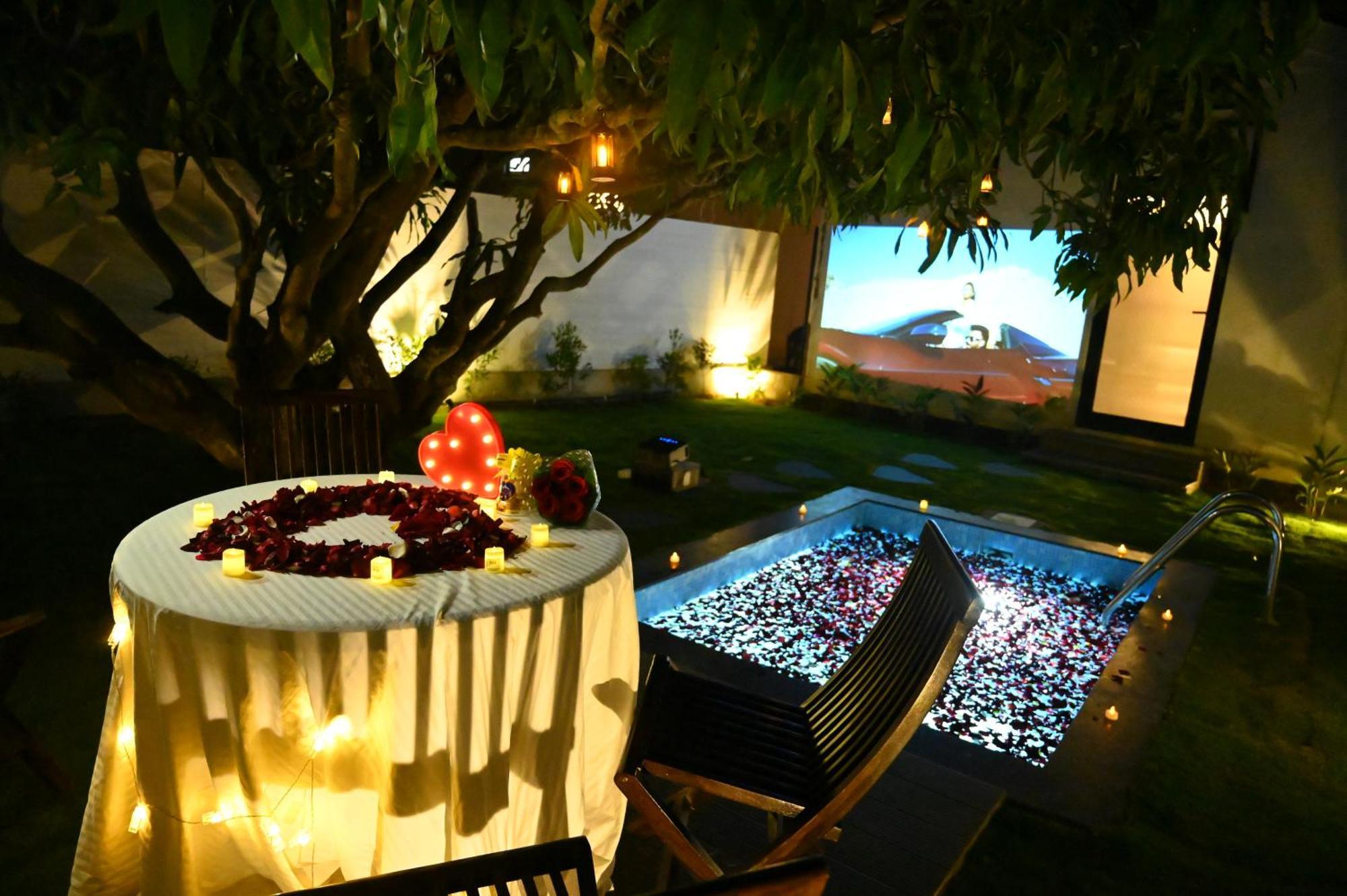 Aura Farms - Private Pool Cottages Rāmanagaram Esterno foto