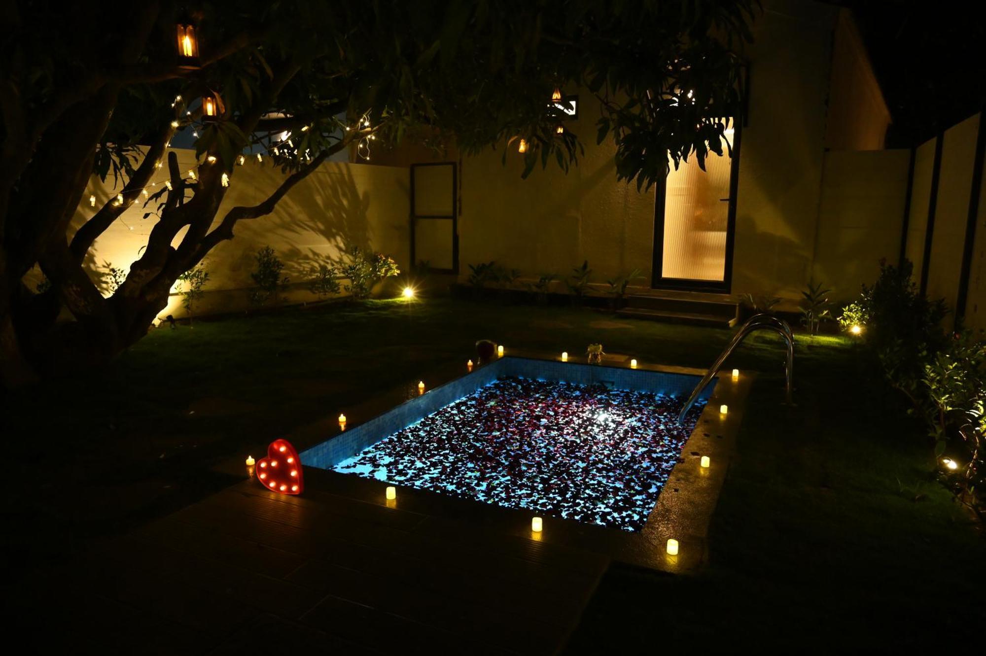 Aura Farms - Private Pool Cottages Rāmanagaram Esterno foto