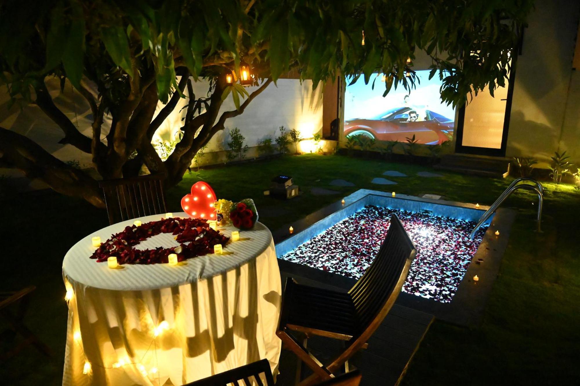 Aura Farms - Private Pool Cottages Rāmanagaram Esterno foto