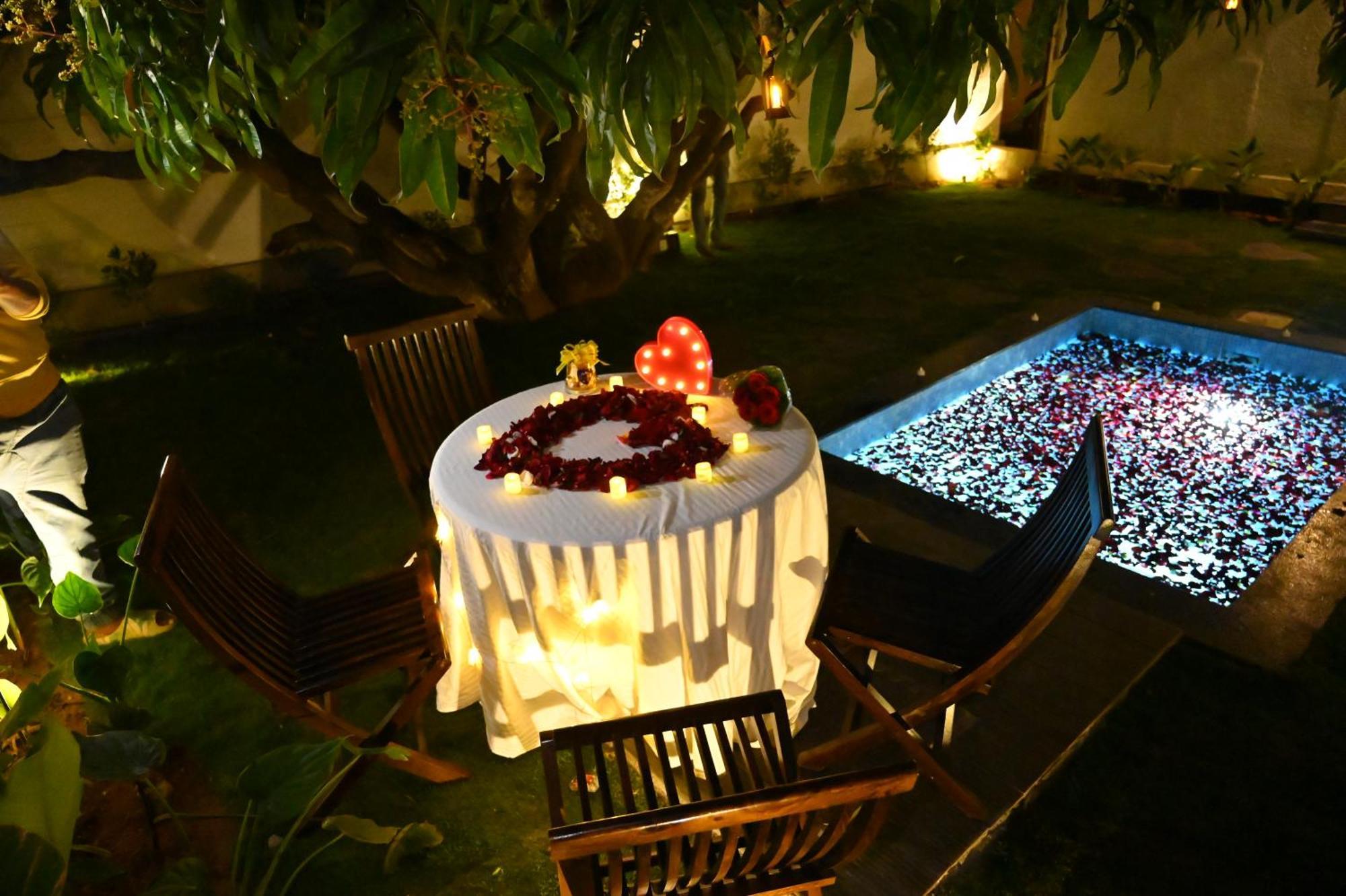 Aura Farms - Private Pool Cottages Rāmanagaram Esterno foto