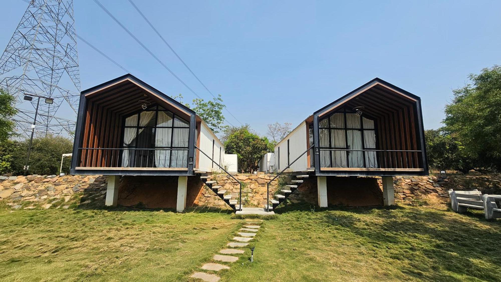 Aura Farms - Private Pool Cottages Rāmanagaram Esterno foto