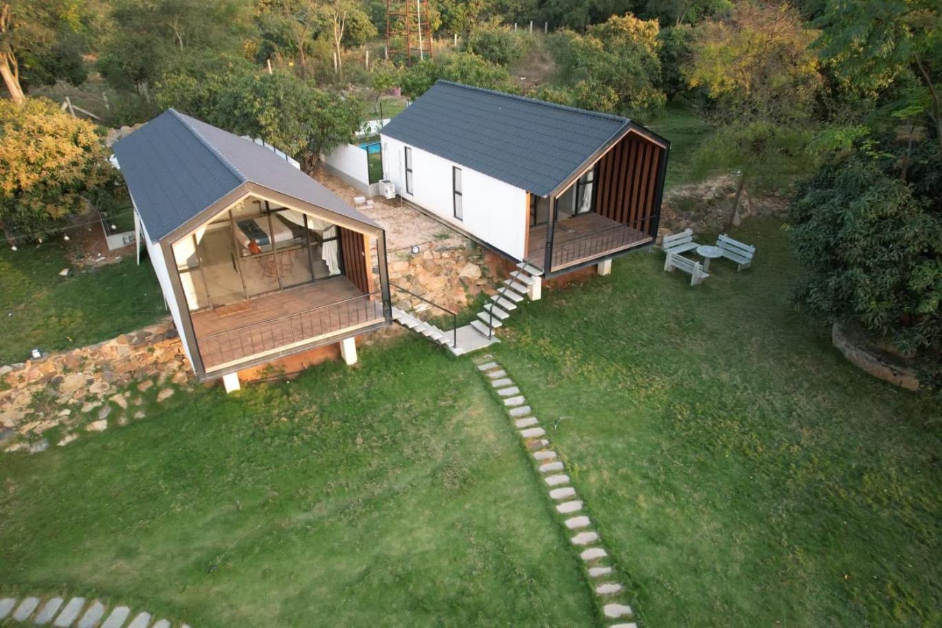 Aura Farms - Private Pool Cottages Rāmanagaram Esterno foto